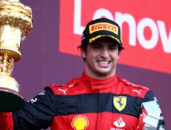 Red Bull Buka Pintu untuk Sainz, Mungkinkah Gantikan Perez?