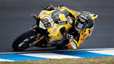 Andrea Iannone Menggebrak World Superbike