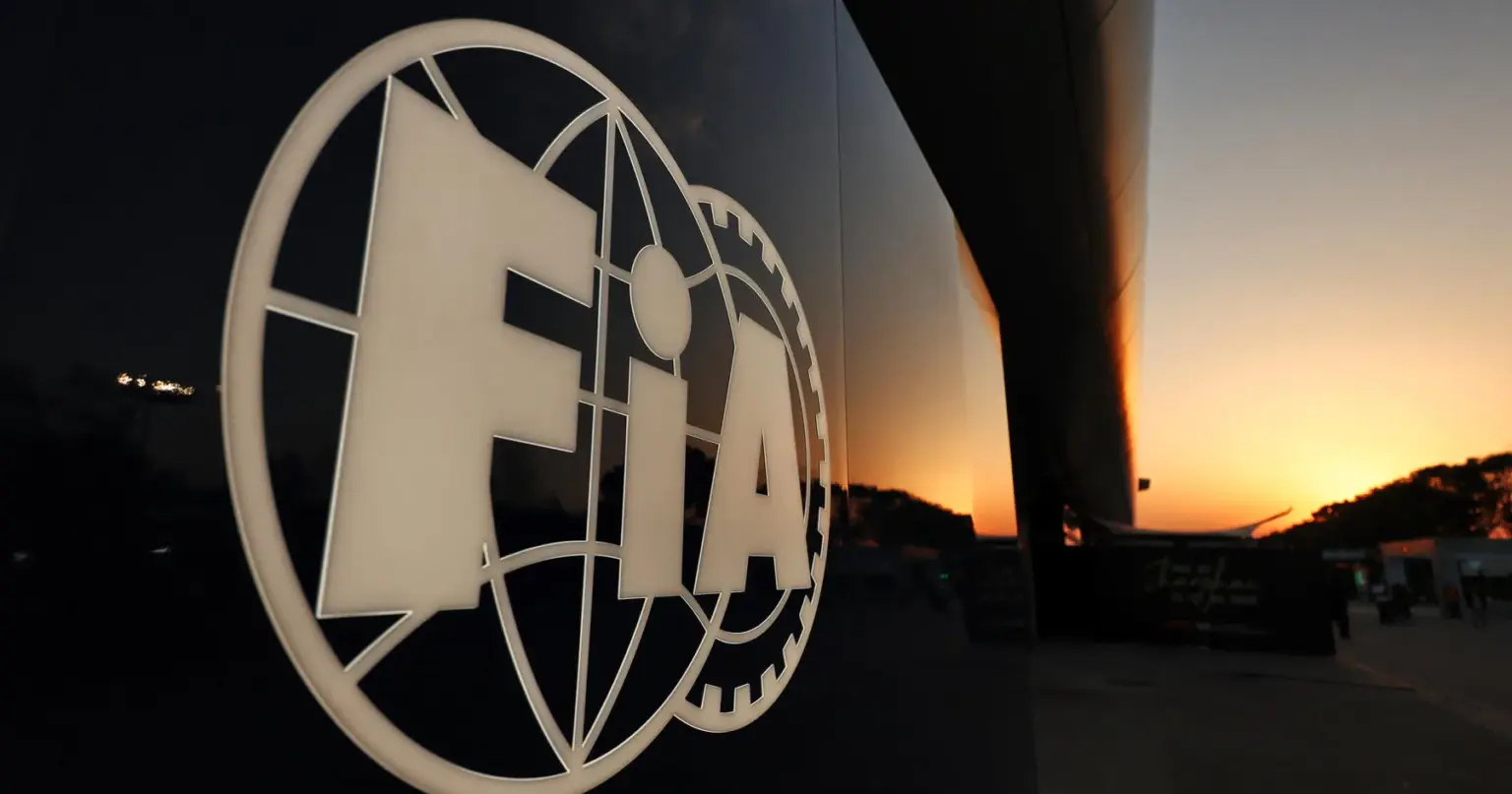 FIA Gelar Evaluasi Darurat Regulasi F1 2026 Pasca Insiden Kritis di Lintasan