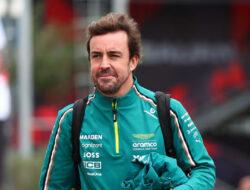 Fernando Alonso Pilih Membela Honda di Tengah Krisis Aston Martin