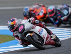 Gaya Manuver Veda Ega Pratama di Moto3 Jerez 2026 Menggema