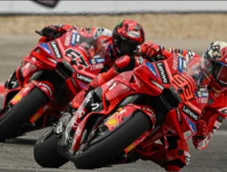 Francesco Bagnaia Terkalahkan Marquez di Sprint GP Spanyol Jerez yang Penuh Kekacauan