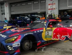 Max Verstappen Gagal Menang di NLS5 Akibat Kerusakan Mercedes No. 3