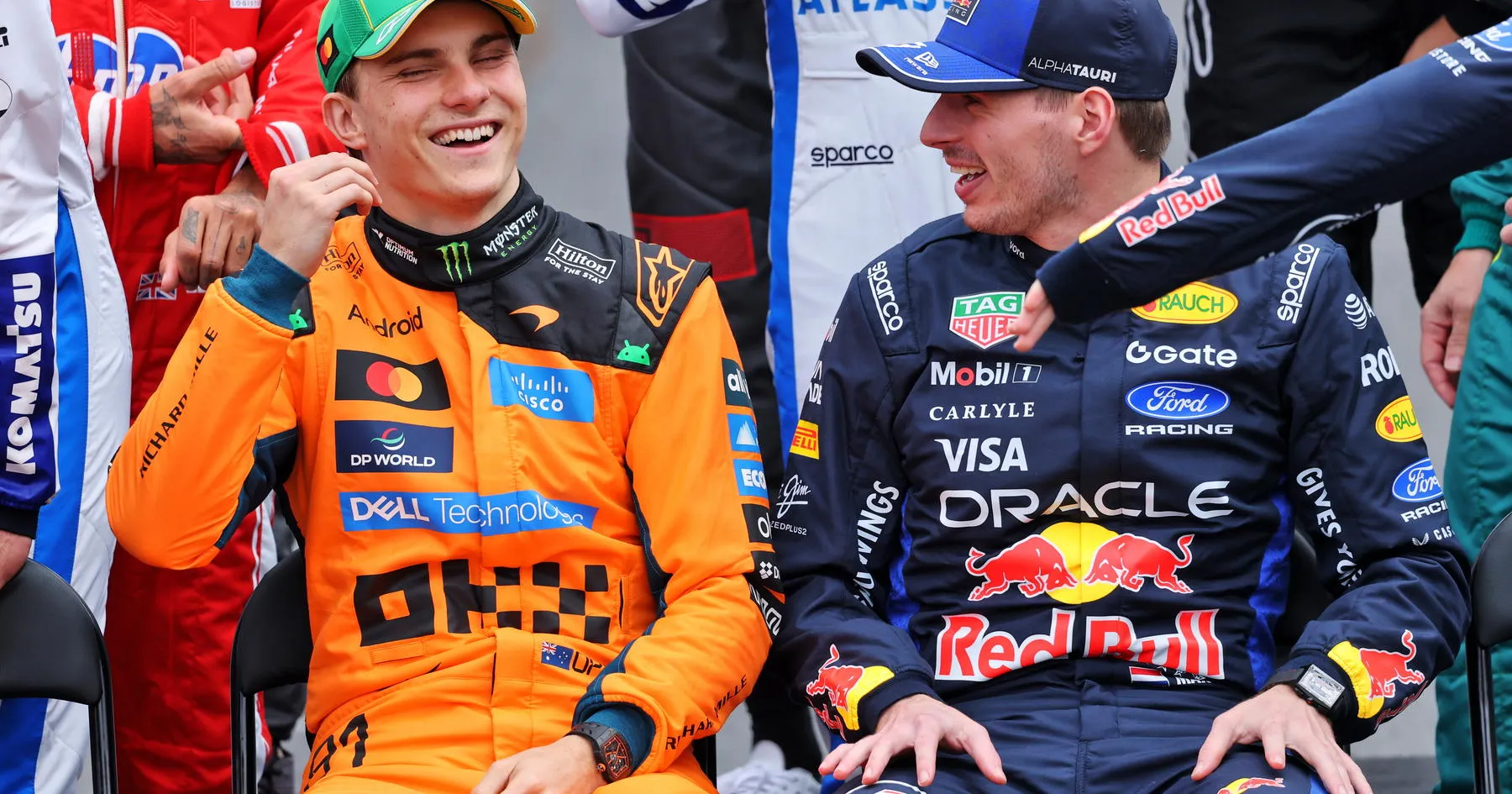 Oscar Piastri dan Max Verstappen