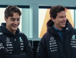 George Russell Incar Rekor Nordschleife Usai Diskusi dengan Toto Wolff