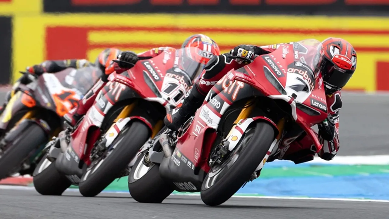 Iker Lecuona Pimpin FP2 WSBK Hungaria 2026 di Balaton Park