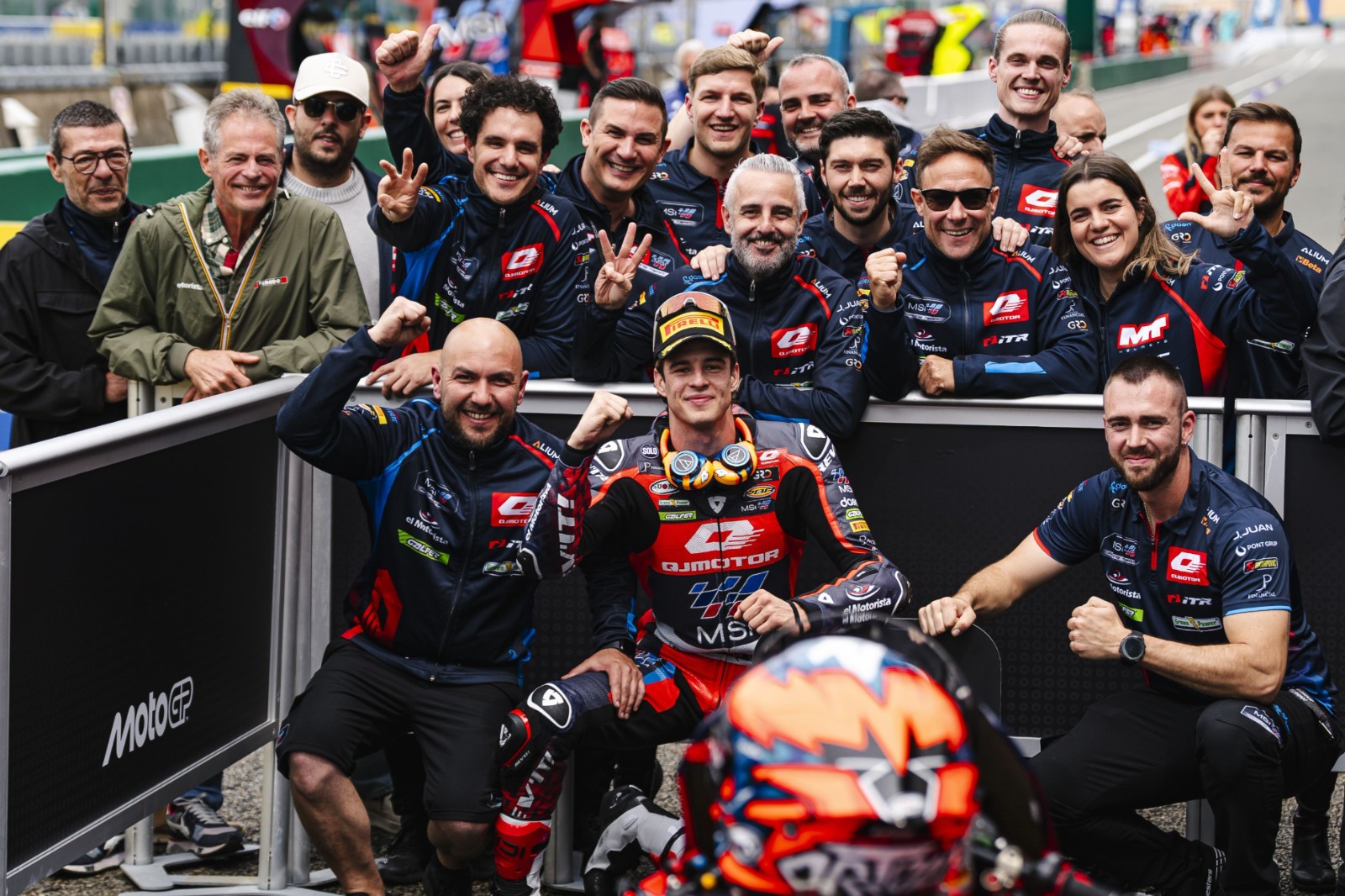 Iván Ortolá Podium Ketiga Moto2 Prancis 2026