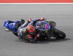 Monster Energy Yamaha MotoGP Jalani Tes Positif di Barcelona Meski Diganggu Hujan