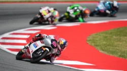 Veda Ega Pratama Garang di Moto3 Catalunya 2026, Finis 8 Besar