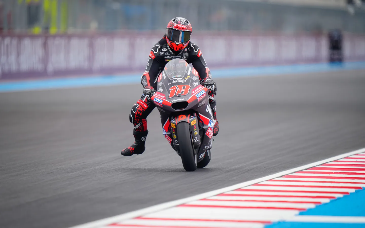 Manuel Gonzalez Juara Moto2 Hungaria 2026 di Balaton Park