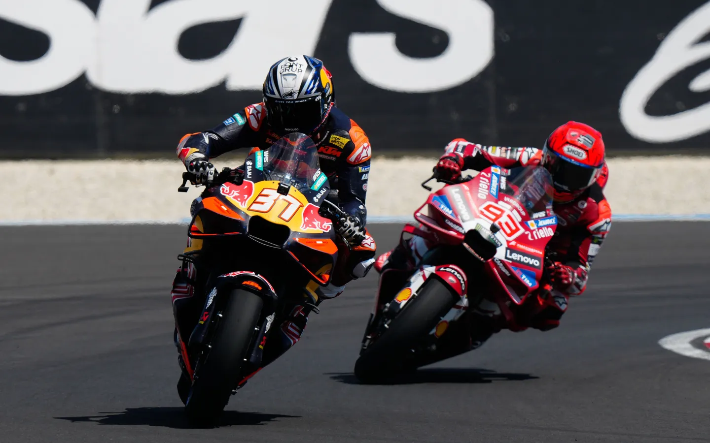 Pedro Acosta Duel Seru di Hungaria Meski Kembali Gagal Raih Kemenangan Perdana MotoGP