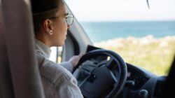 Standar Keamanan Mobil Dinilai Belum Ramah Perempuan, Risiko Cedera Lebih Tinggi
